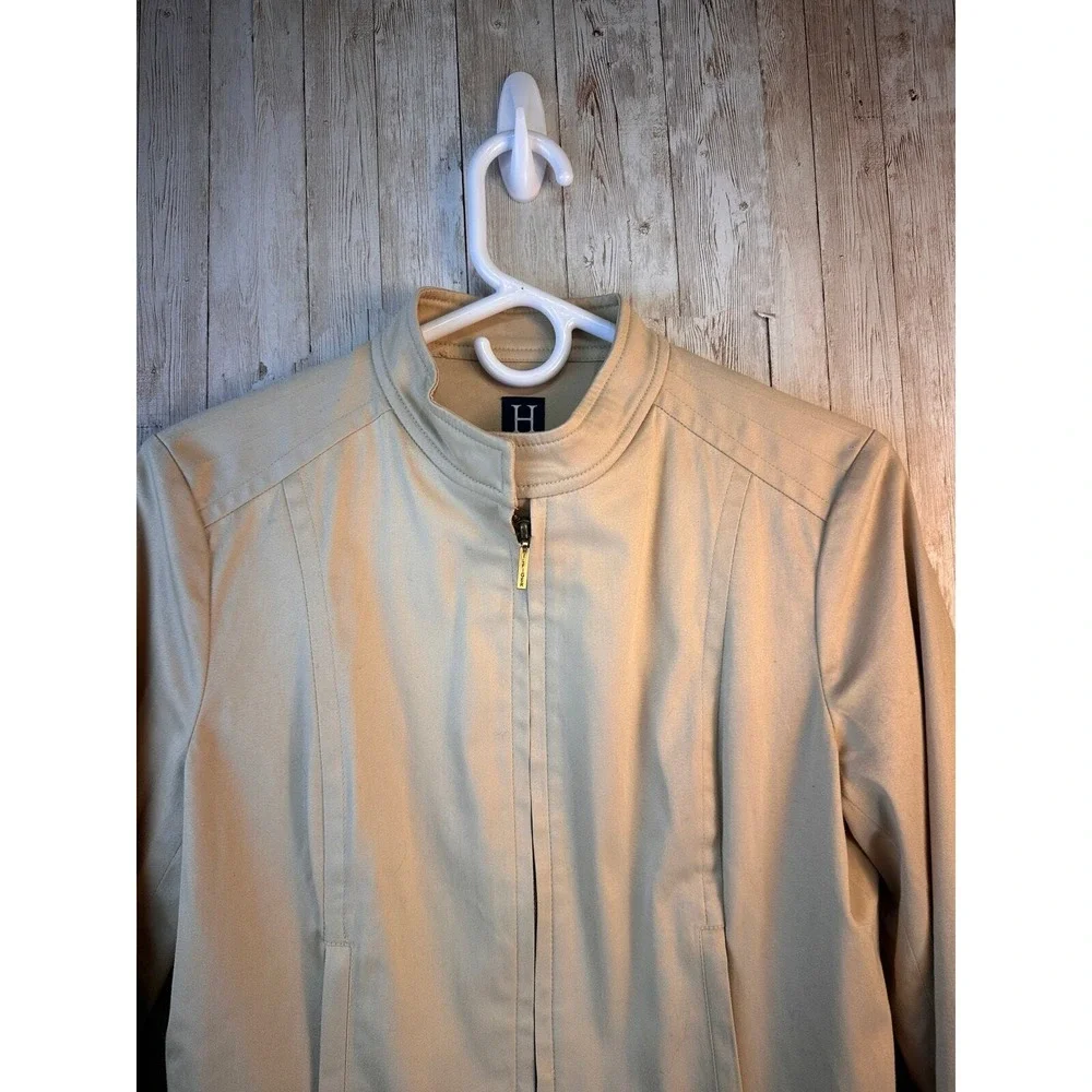 Hilfiger Tan Ivory Moto Jacket Womens 6  Full Zip Beautiful Emblem Lining Sateen
